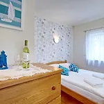 Hotell Bialy Labedz Kretowiny