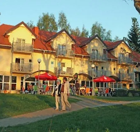 Hotel Bialy Labedz Kretowiny